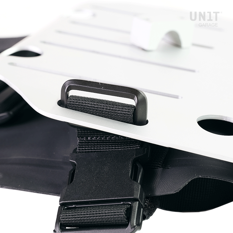 Carrying system in aluminum with adjustable Hypalon front and Quick Release System