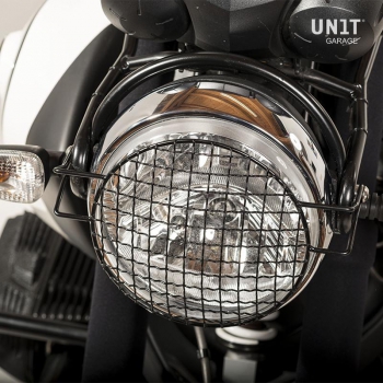 Headlight protection grill