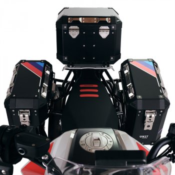 Atlas top case in 36L aluminum + Rear luggage rack with passenger grip BMW F900GS