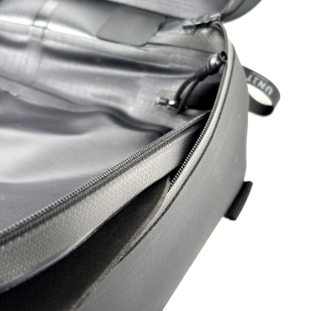 Rear bag in first grain leather