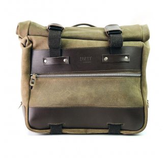 A universal side bag in Canvas