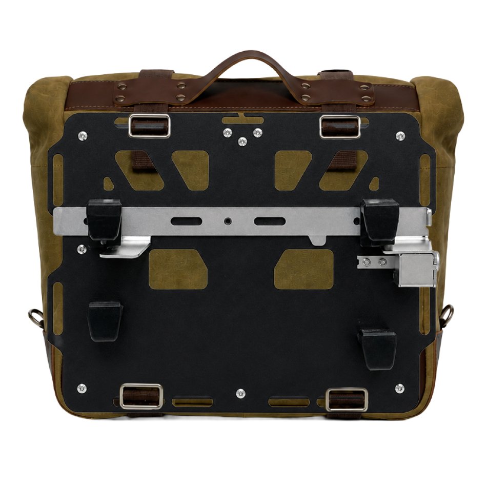 Cult side pannier in split leather, 40L – 50L + Right Aluminium plate BMW R1300GS ADV