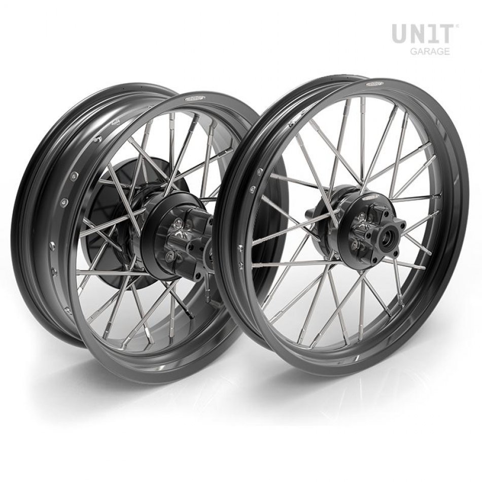Pair of spoked wheels  R18, R18 B, Transcontinental 24M9