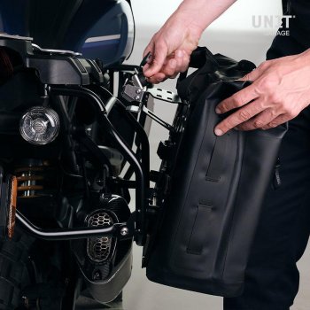 Two Khali side panniers in TPU 35L - 45L with Inox Subframe Yamaha
