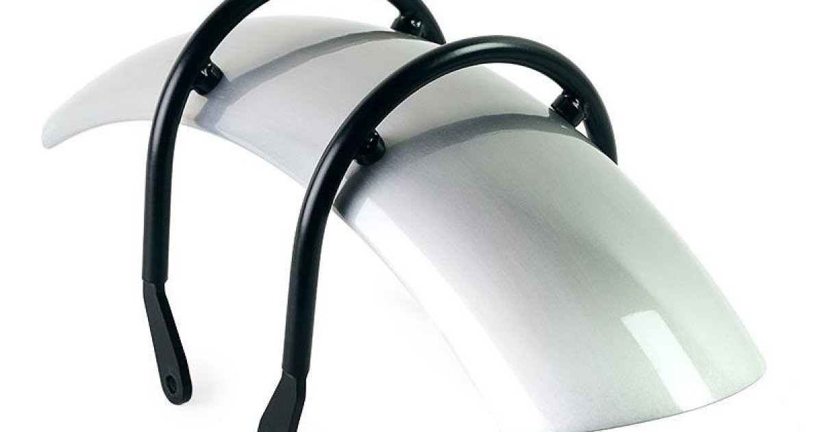 Front fender R18 in aluminum