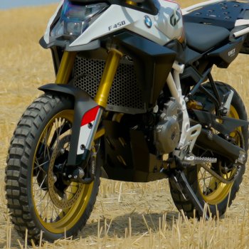 NineT radiator protection