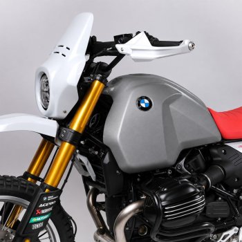 Enlarged fuel tank BMW R12 G/S