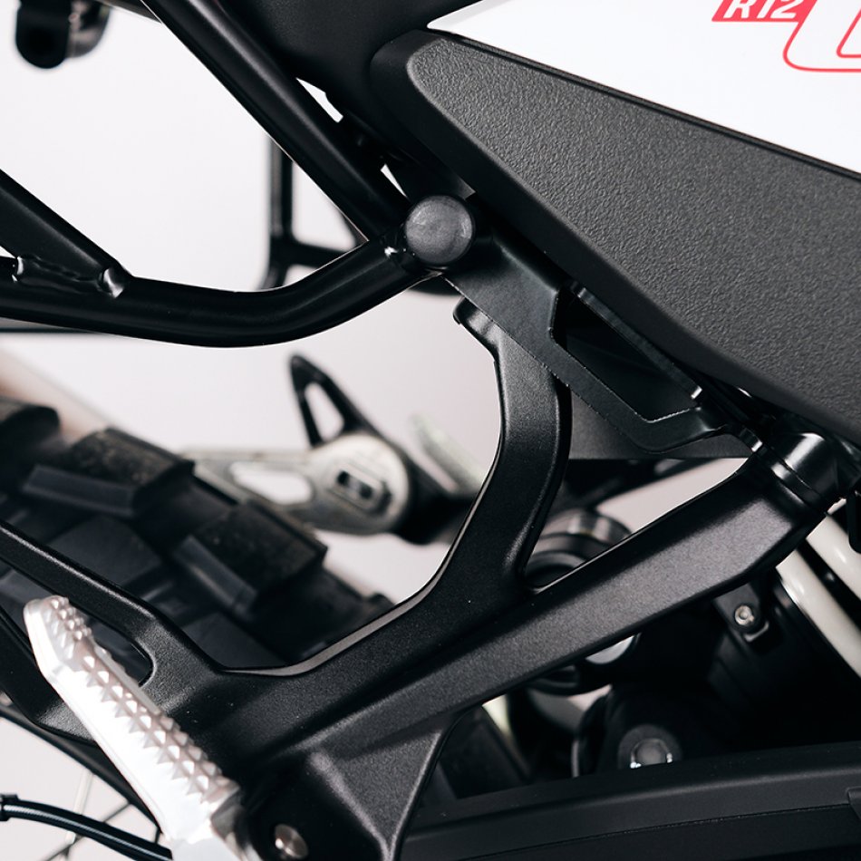 Subframes for aluminum side panniers Atlas BMW R12 G/S